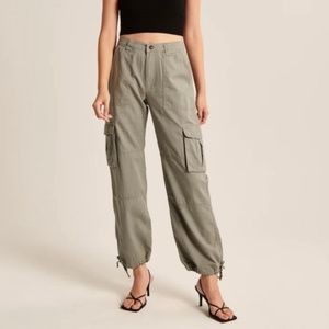 Abercrombie 90s Baggy Cargo Pants